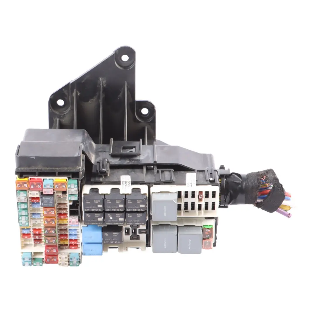 Fuse Relay Box 2.0 Diesel to Ford Transit Custom with Part number GK2T-14401-FMB Ford Transit Custom Fuse Relay Box 2.0 Diesel - SKU GK2T-14401-FMB - Part number GK2T-14401-FMB
