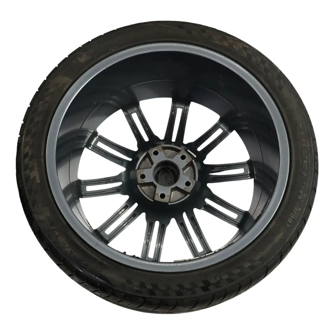 Alufelgensatz 21" 10J ET:50 VIA Reifen 295/35 R21 für Porsche Cayenne 92A mit Teilenummer PORSCHE-VIA-SET Porsche Cayenne 92A Alufelgensatz 21" 10J ET:50 VIA Reifen 295/35 R21 - SKU PORSCHE-VIA-SET - Teilenummer PORSCHE-VIA-SET