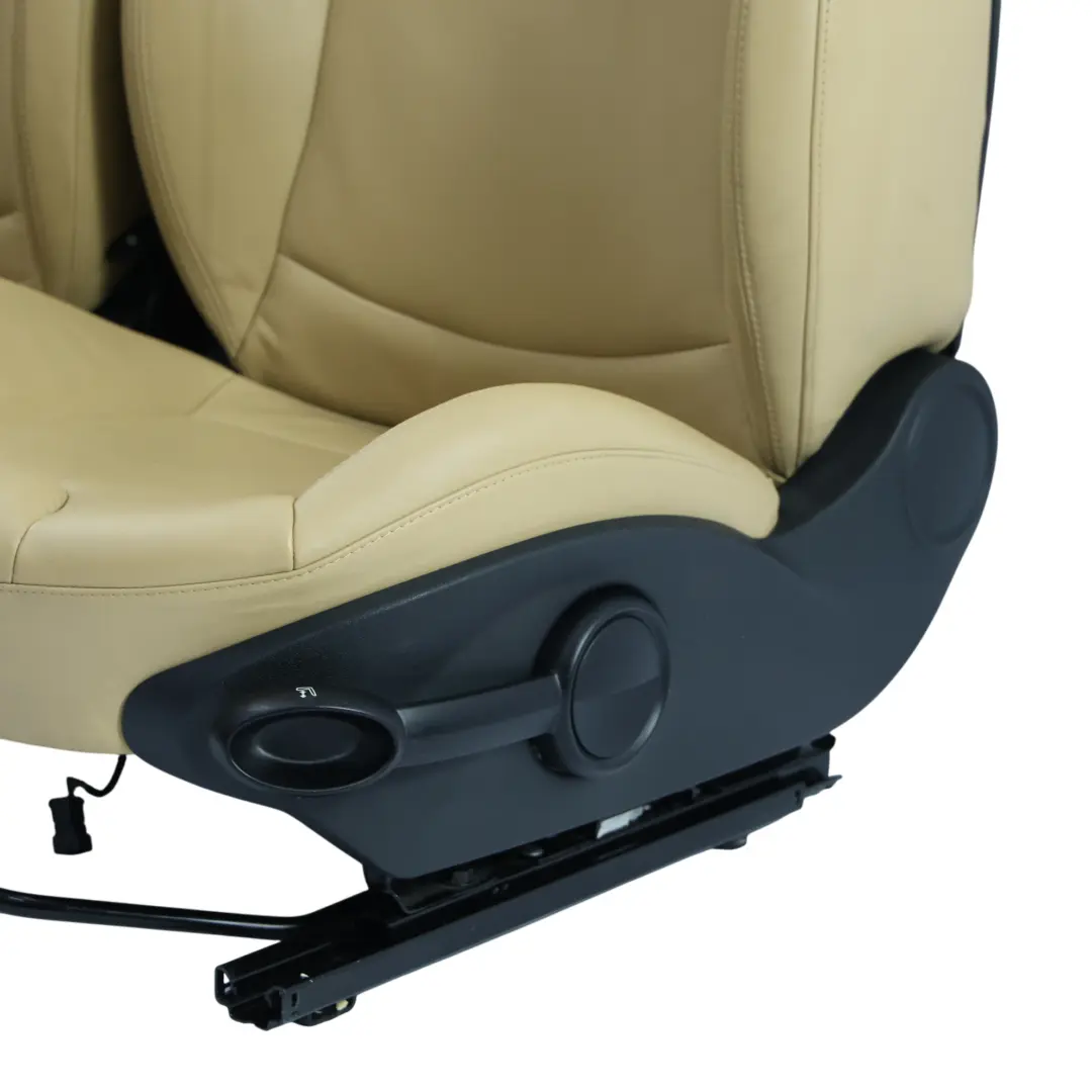 Interiori Sedili Sportivi in Pelle Beige Anteriori Posteriori per Mini Cooper con numero di parte R56 Mini Cooper Interiori Sedili Sportivi in Pelle Beige Anteriori Posteriori - SKU R56-SPORTS-FULL-LEATHER-BEIGE-SEATS - Numero di parte R56