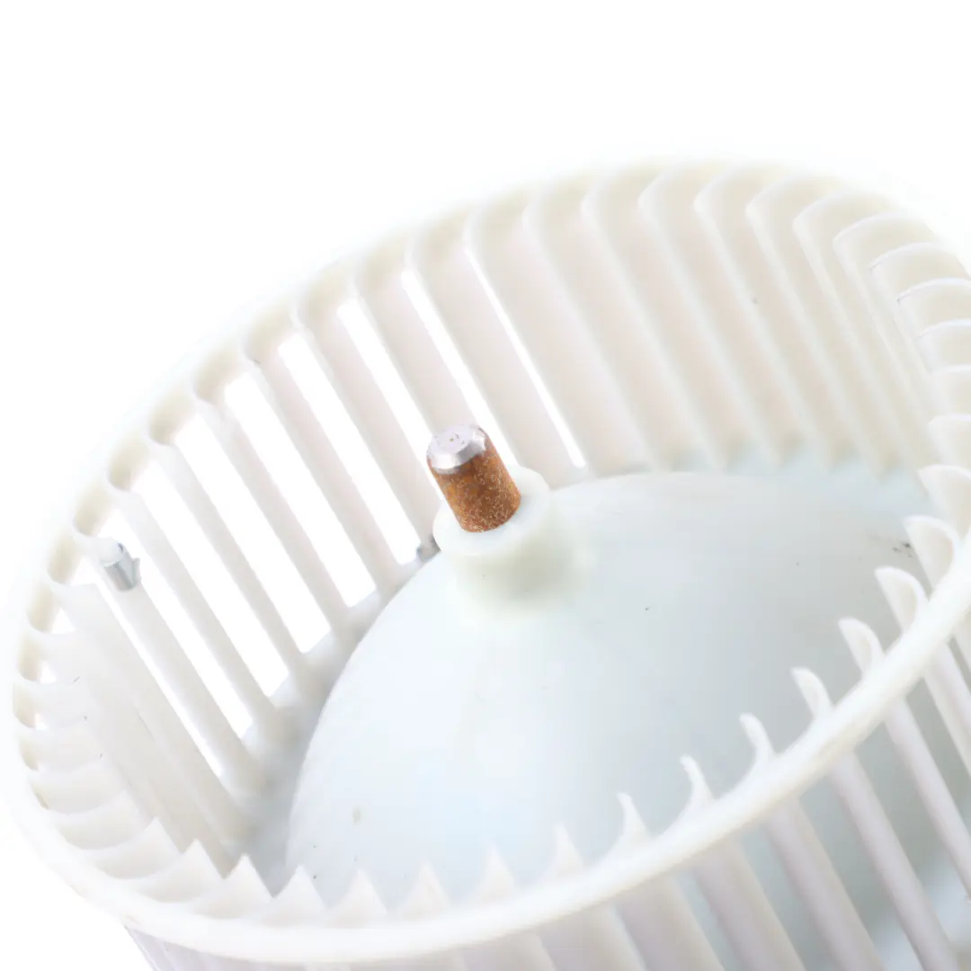 AW Audi A1 GB Heater Blower Motor Fan Unit to VW Volkswagen Polo with Part number 2Q2820021 VW Volkswagen Polo AW Audi A1 GB Heater Blower Motor Fan Unit - SKU RHD-2Q2820021 - Part number 2Q2820021