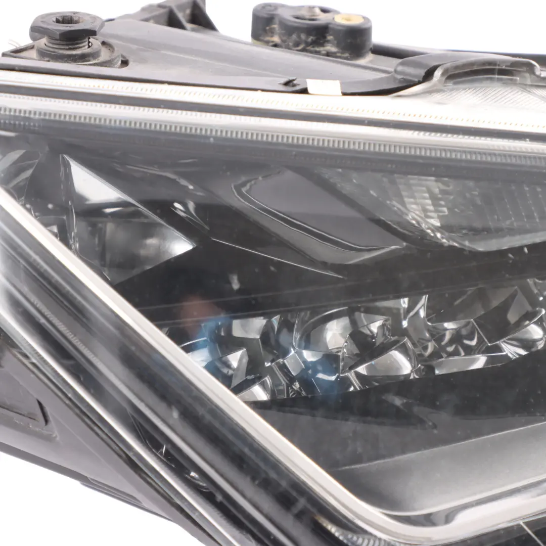 Mk3 FR 5F Front Lamp Headlight Right O/S Driver's Side to Seat Leon with Part number 5F2941008 Seat Leon Mk3 FR 5F Front Lamp Headlight Right O/S Driver's Side - SKU RHD-5F2941008 - Part number 5F2941008