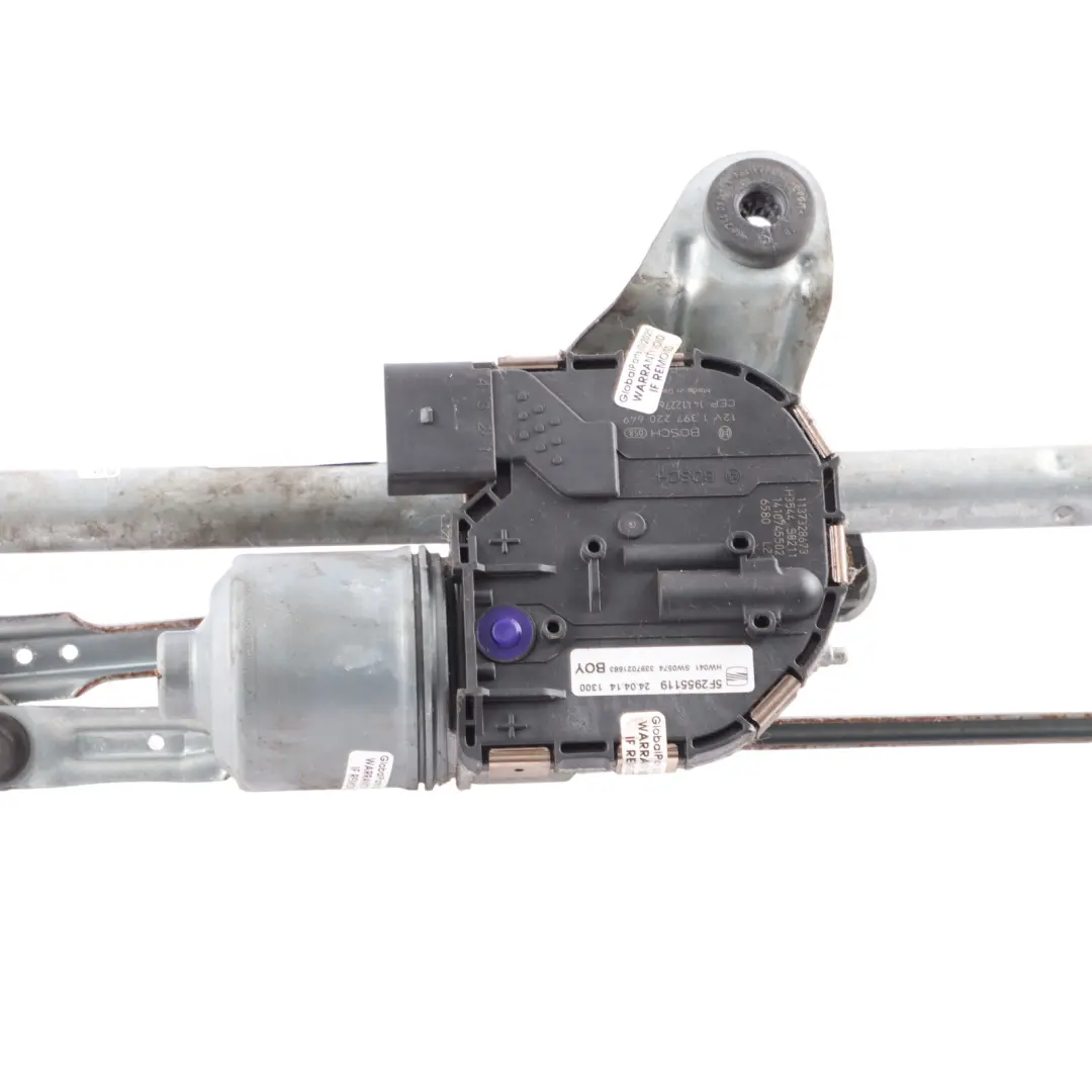 Mk3 5F Front Windscreen Wiper System Linkage Motor to Seat Leon with Part number 5F2955023A Seat Leon Mk3 5F Front Windscreen Wiper System Linkage Motor - SKU RHD-5F2955023A - Part number 5F2955023A