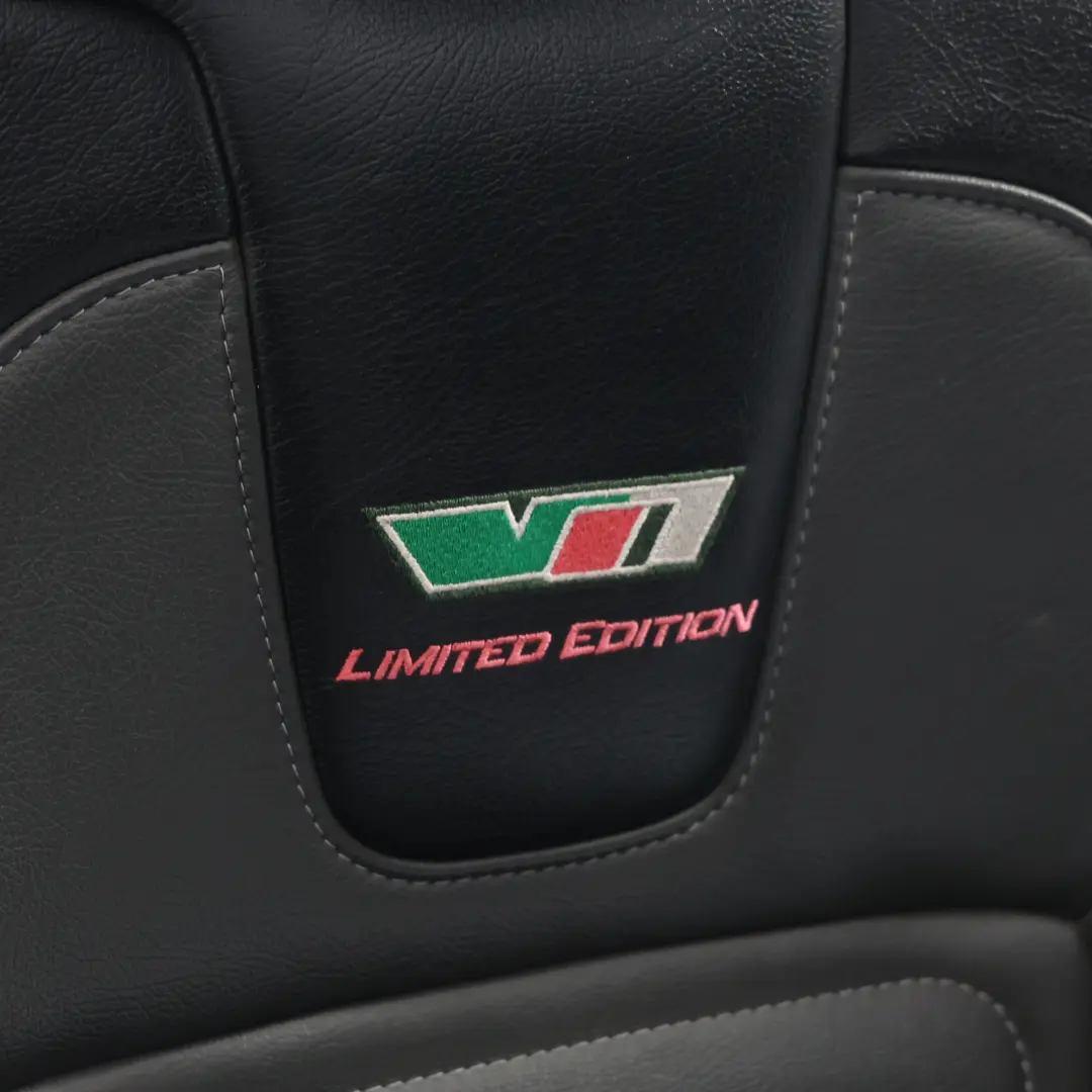 Skoda Octavia 1Z VRS RS Kit De Sièges Avant Et Arrière Chauffants En Cuir - SKU SKODA-OCTAVIA-SEATS-LEATHER-VRS - Numéro de pièce SKODA-OCTAVIA-SEATS-LEATHER