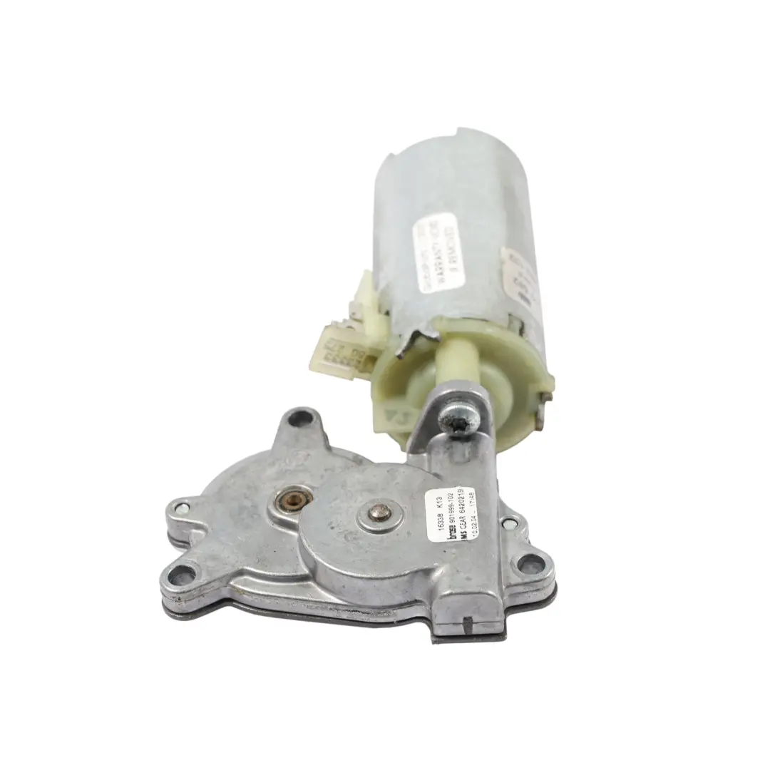 Moteur De Réglage De Siège Avant Gauche Droite pour Volkswagen Phaeton 3D à propos du numéro de pièce 0130002582 Volkswagen Phaeton 3D Moteur De Réglage De Siège Avant Gauche Droite - SKU 0130002582 - Numéro de pièce 0130002582