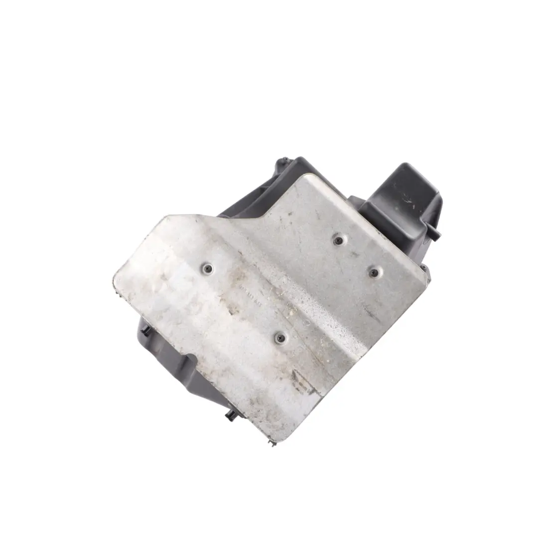 Scatola Filtro Aria Silenziatore Aspirazione 2.0 FSI per Audi A4 B7 con numero di parte 03G133835A Audi A4 B7 Scatola Filtro Aria Silenziatore Aspirazione 2.0 FSI - SKU 03G133835A - Numero di parte 03G133835A