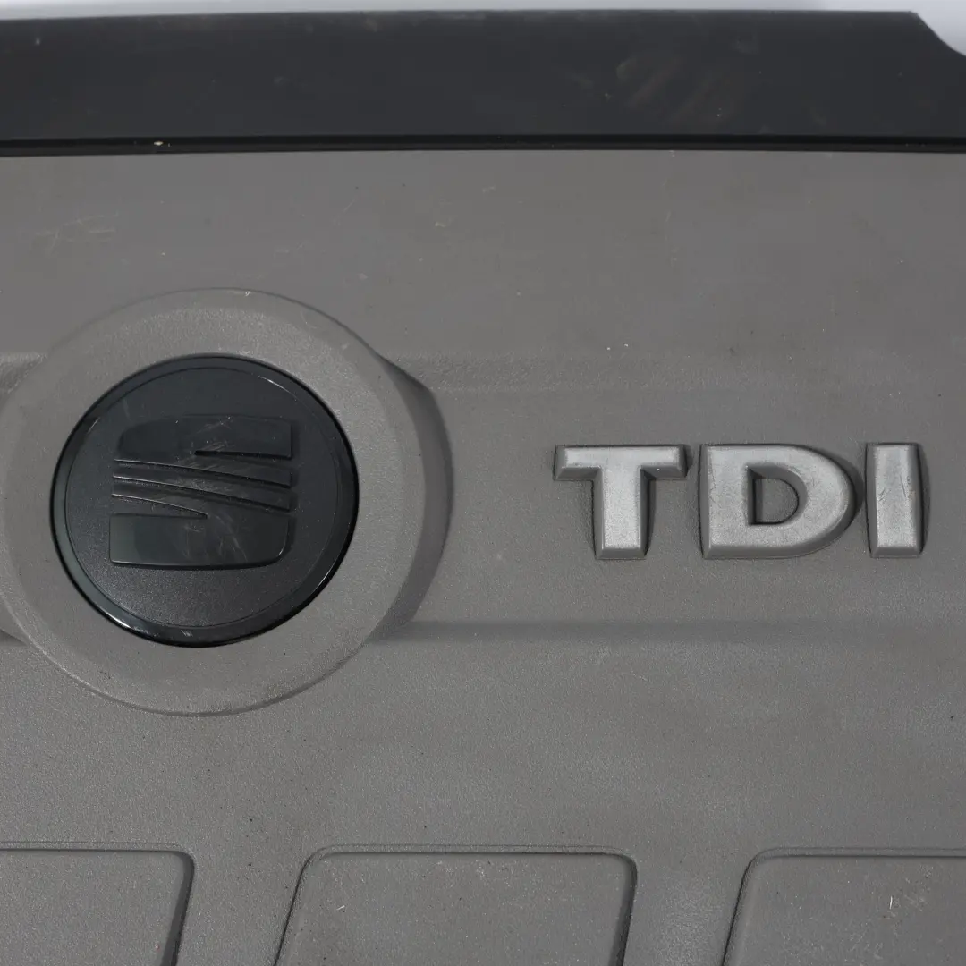 Seat Altea XL Ibiza 6J Motor Obere Abdeckung 1.6 TDI - SKU 03L103925AT - Teilenummer 03L103925AT
