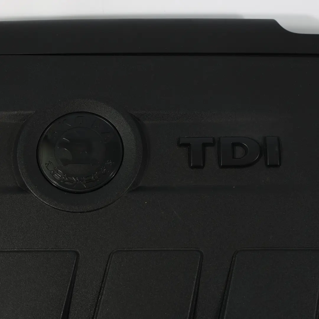 Motorabdeckung Akustische Isolierung 1.6 TDI für Skoda Fabia 5J mit Teilenummer 03L103925K Skoda Fabia 5J Motorabdeckung Akustische Isolierung 1.6 TDI - SKU 03L103925K - Teilenummer 03L103925K