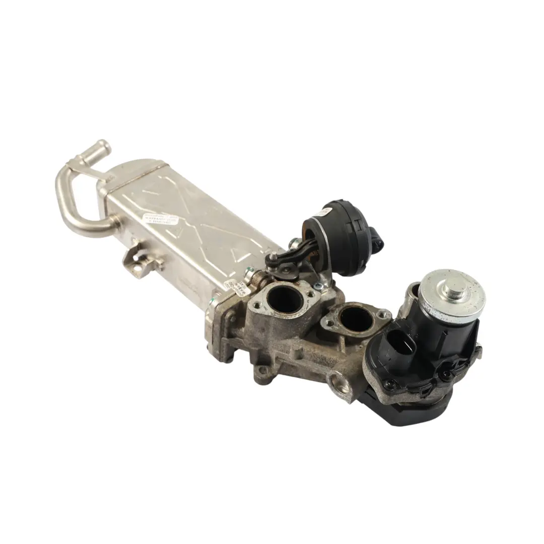 Vanne EGR Refroidisseur échappement moteur diesel pour Audi A3 8P 2.0 TDI à propos du numéro de pièce 03L131512CH Audi A3 8P 2.0 TDI Vanne EGR Refroidisseur échappement moteur diesel - SKU 03L131512CH - Numéro de pièce 03L131512CH