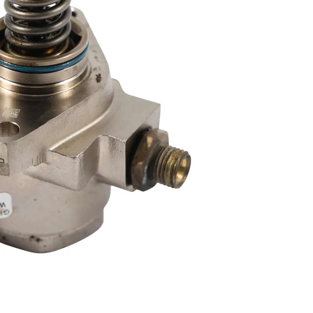 Pompe à carburant haute pression pour Seat Volkswagen Audi Skoda 1.2 TSI à propos du numéro de pièce 04E127026AG Seat Volkswagen Audi Skoda 1.2 TSI Pompe à carburant haute pression - SKU 04E127026AG - Numéro de pièce 04E127026AG