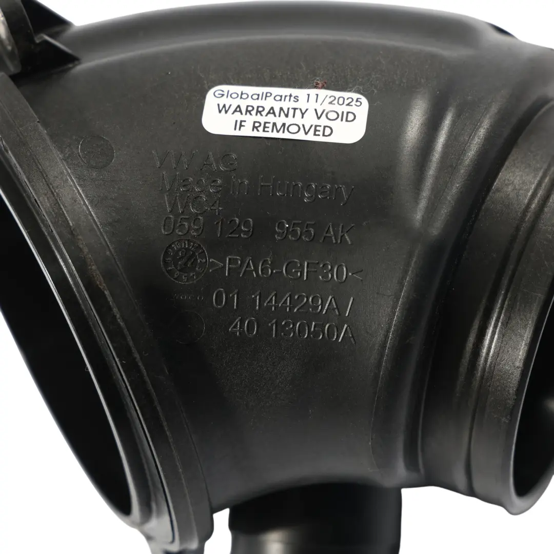 Admisión De Aire Codo Tubo Manguera Línea 3.0 TDI CNHA para Audi A4 B9 con número de pieza 059129955AK Audi A4 B9 Admisión De Aire Codo Tubo Manguera Línea 3.0 TDI CNHA - SKU 059129955AK - Número de pieza 059129955AK