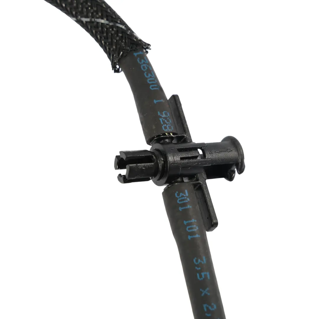 Ritorno Iniettore Linea Di Ritorno Tubo per Audi A4 B9 3.0 Diesel con numero di parte 059130218AR Audi A4 B9 3.0 Diesel Ritorno Iniettore Linea Di Ritorno Tubo - SKU 059130218AR - Numero di parte 059130218AR