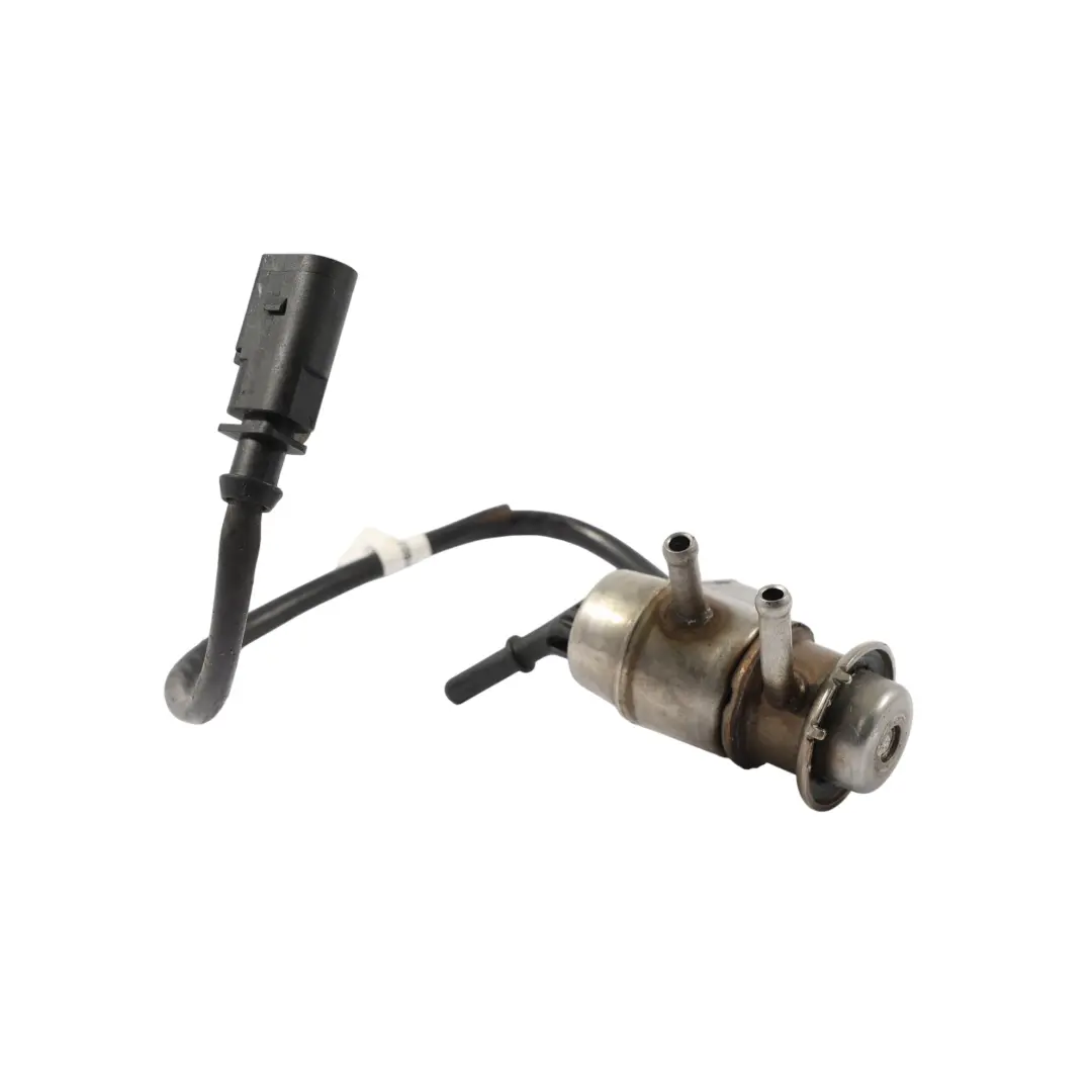 4M AdBlue Injector Reduction Agent Valve 3.0 TDI Diesel to Audi Q7 with Part number 059131113H Audi Q7 4M AdBlue Injector Reduction Agent Valve 3.0 TDI Diesel - SKU 059131113H - Part number 059131113H