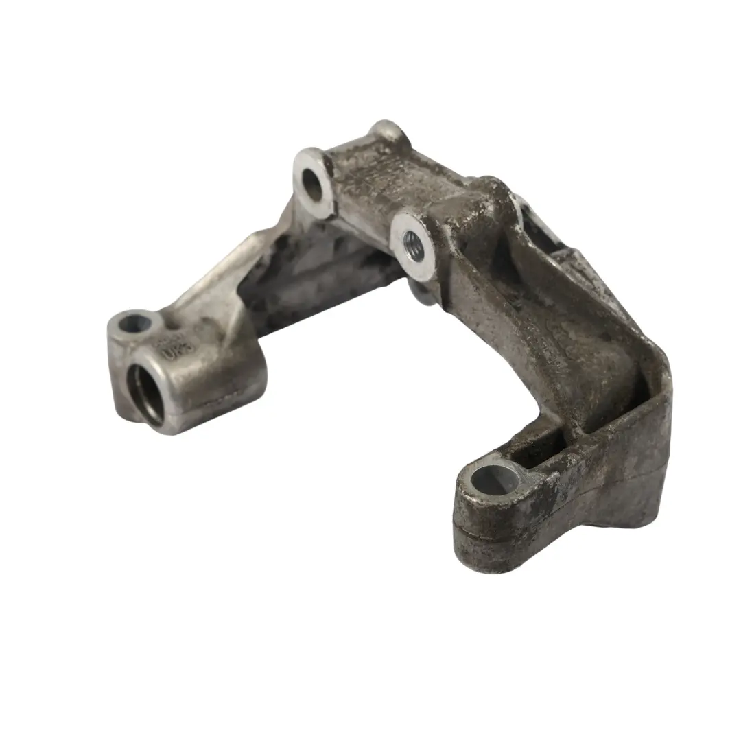 Audi S4 B8 Soporte De La Bomba Dirección Asistida 3.0 TFSI CAKA - SKU 06E145393E - Número de pieza 06E145393E