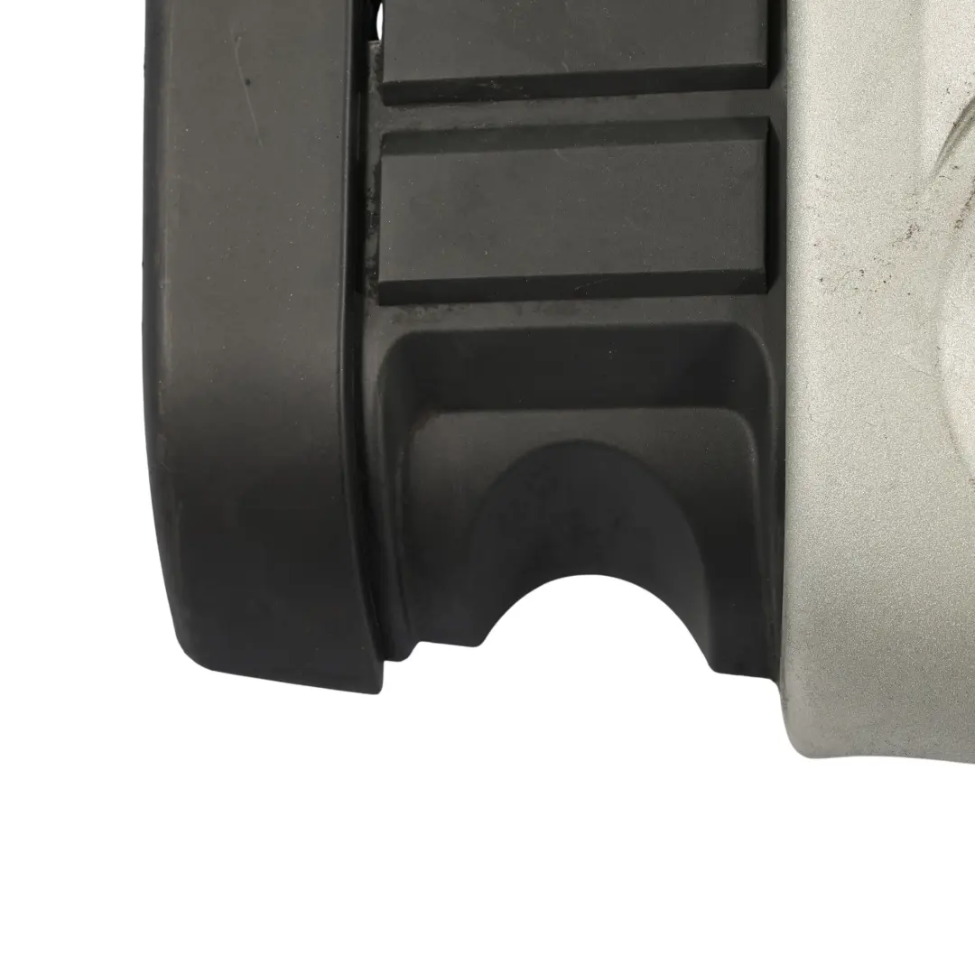 1Z Engine Top Cover Trim Panel 2.0 FSI Petrol to Skoda Octavia II with Part number 06F133837AB Skoda Octavia II 1Z Engine Top Cover Trim Panel 2.0 FSI Petrol - SKU 06F133837AB - Part number 06F133837AB