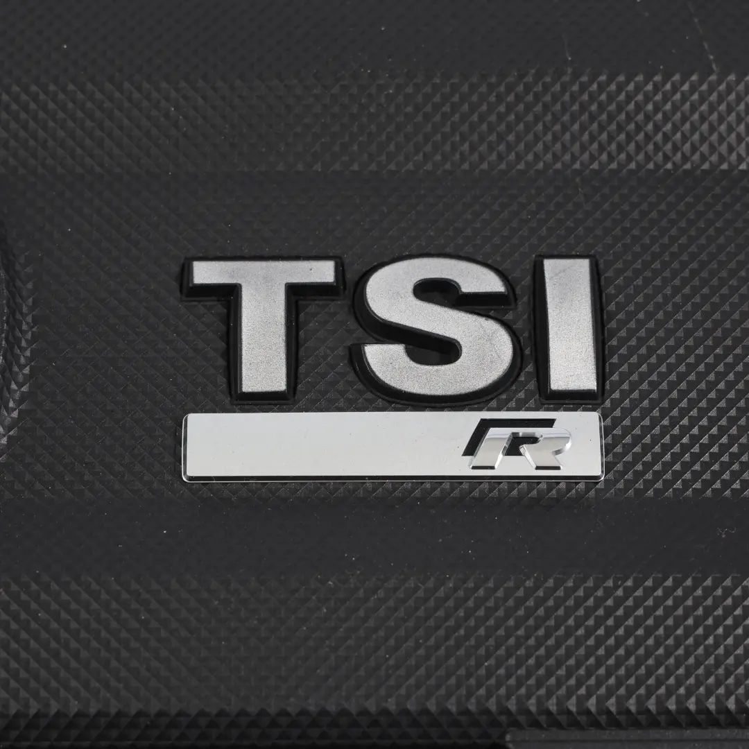 Panneau De Garniture Supérieur Moteur Essence 2.0 TSI pour VW Golf Mk7 à propos du numéro de pièce 06K103925BQ VW Golf Mk7 Panneau De Garniture Supérieur Moteur Essence 2.0 TSI - SKU 06K103925BQ - Numéro de pièce 06K103925BQ