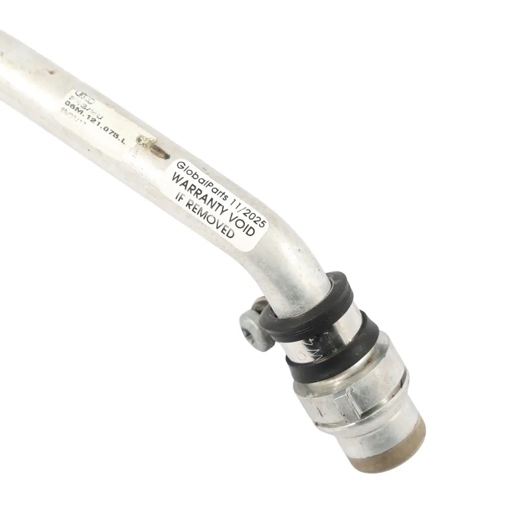 Tubo Acqua Radiatore Raffreddamento 3.0 TFSI per Audi A4 B9 A5 S5 F5 con numero di parte 06M121075L Audi A4 B9 A5 S5 F5 Tubo Acqua Radiatore Raffreddamento 3.0 TFSI - SKU 06M121075L - Numero di parte 06M121075L