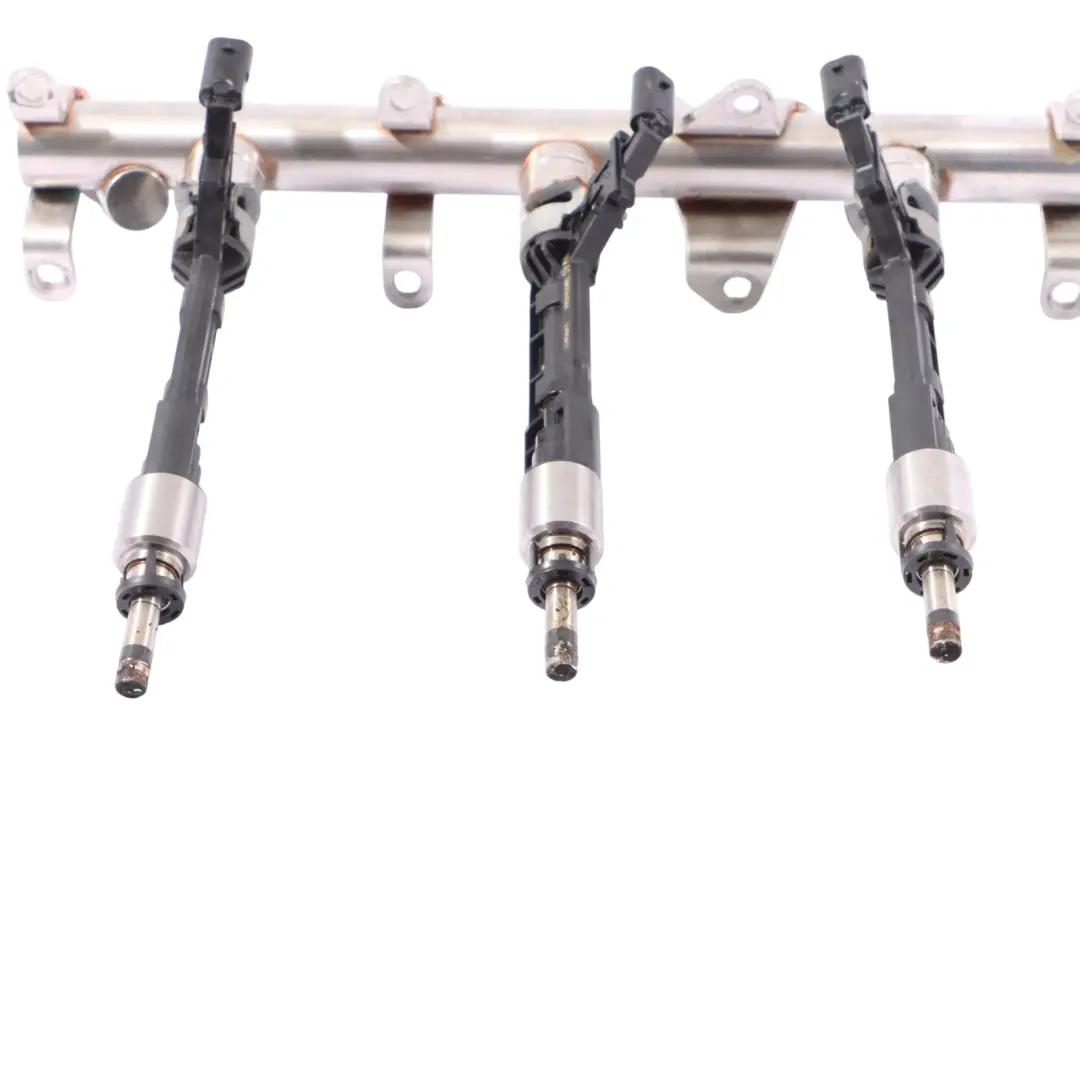 Audi S4 B9 Q5 FY Fuel Injection Rail Injectors Right O/S 3.0 TFSI - SKU 06M133316L-1 - Part number 06M133316L