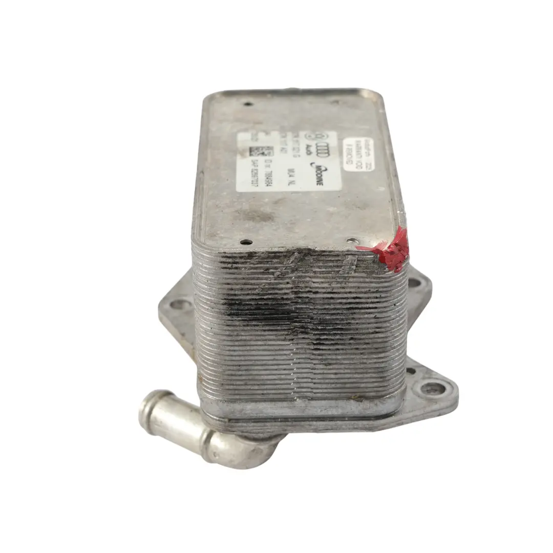 8Y Unità Refrigerante Olio Motore 2.5 TFSI Benzina per Audi RS3 con numero di parte 07K117021G Audi RS3 8Y Unità Refrigerante Olio Motore 2.5 TFSI Benzina - SKU 07K117021G-1 - Numero di parte 07K117021G