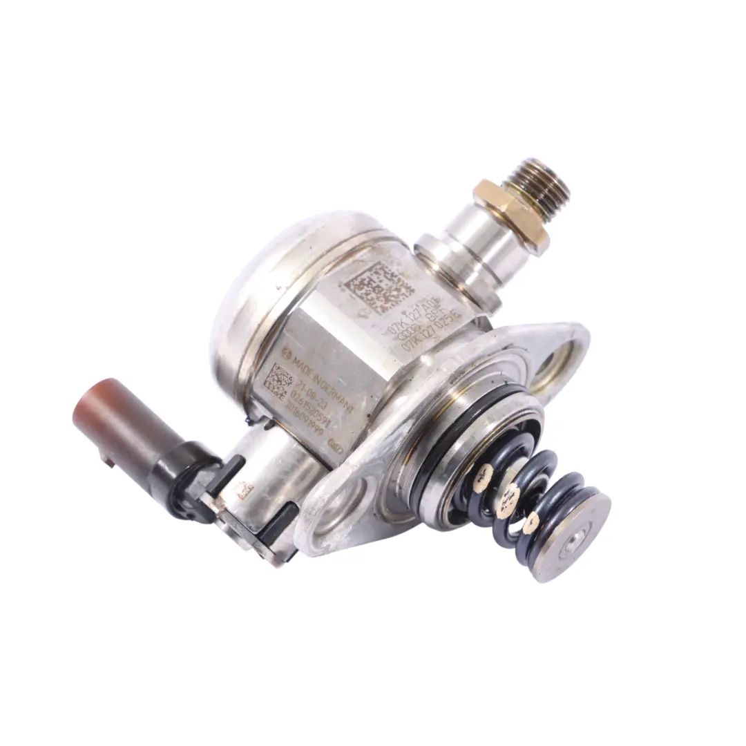 8Y Pompa Carburante Ad Alta Pressione 2.5 TFSI Benzina per Audi RS3 8V con numero di parte 07K127025E Audi RS3 8V 8Y Pompa Carburante Ad Alta Pressione 2.5 TFSI Benzina - SKU 07K127025E - Numero di parte 07K127025E