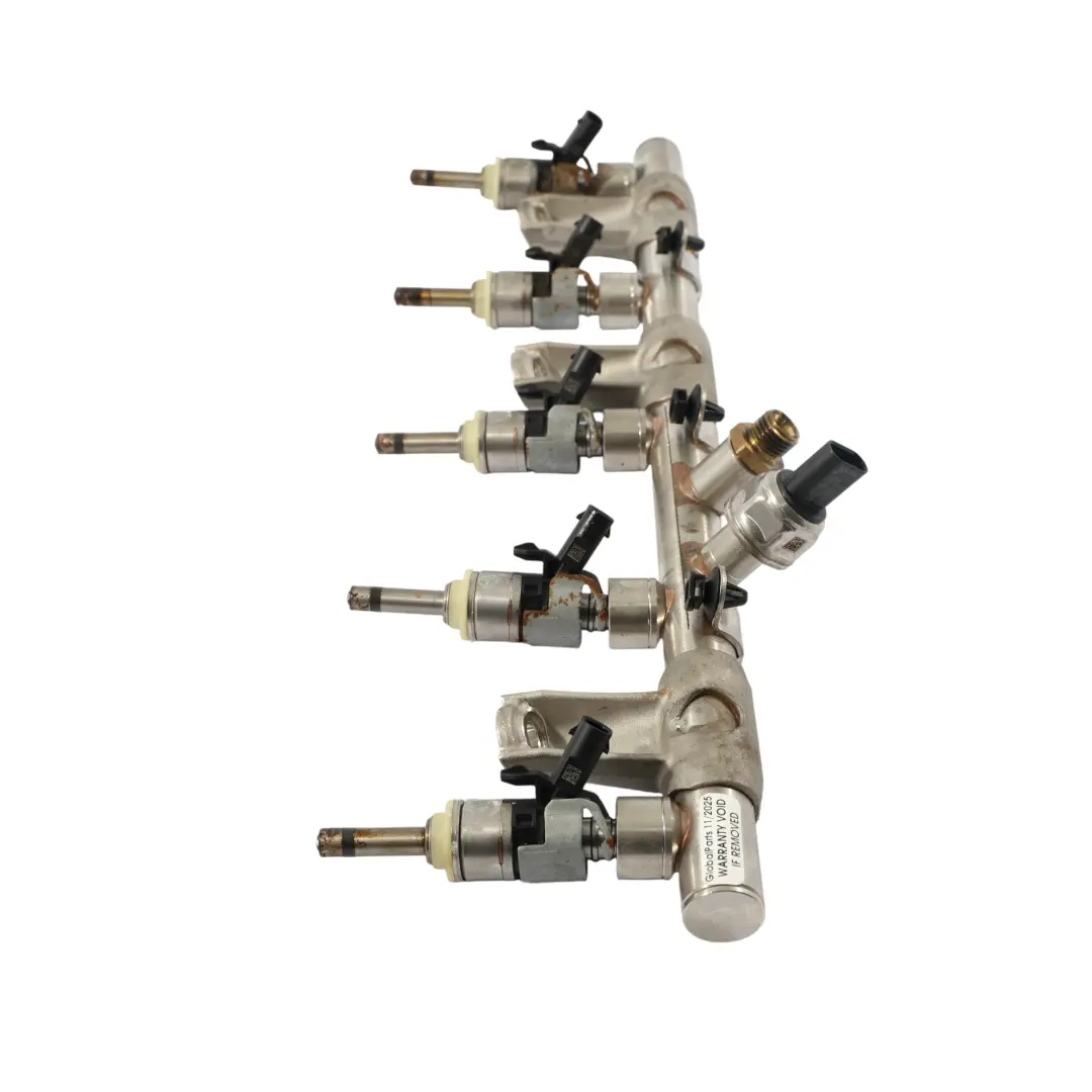 Conduite D'Injection De Carburant Essence 2.5 TFSI pour Audi RS3 8V à propos du numéro de pièce 07K133317AB Audi RS3 8V Conduite D'Injection De Carburant Essence 2.5 TFSI - SKU 07K133317AB - Numéro de pièce 07K133317AB