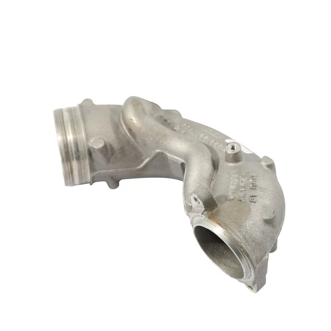 8Y Rura Króciec Intercoolera Dolot Powietrza 2.5 TFSI do Audi RS3 o numerze 07K133359L Audi RS3 8Y Rura Króciec Intercoolera Dolot Powietrza 2.5 TFSI - SKU 07K133359L - Numer Części 07K133359L