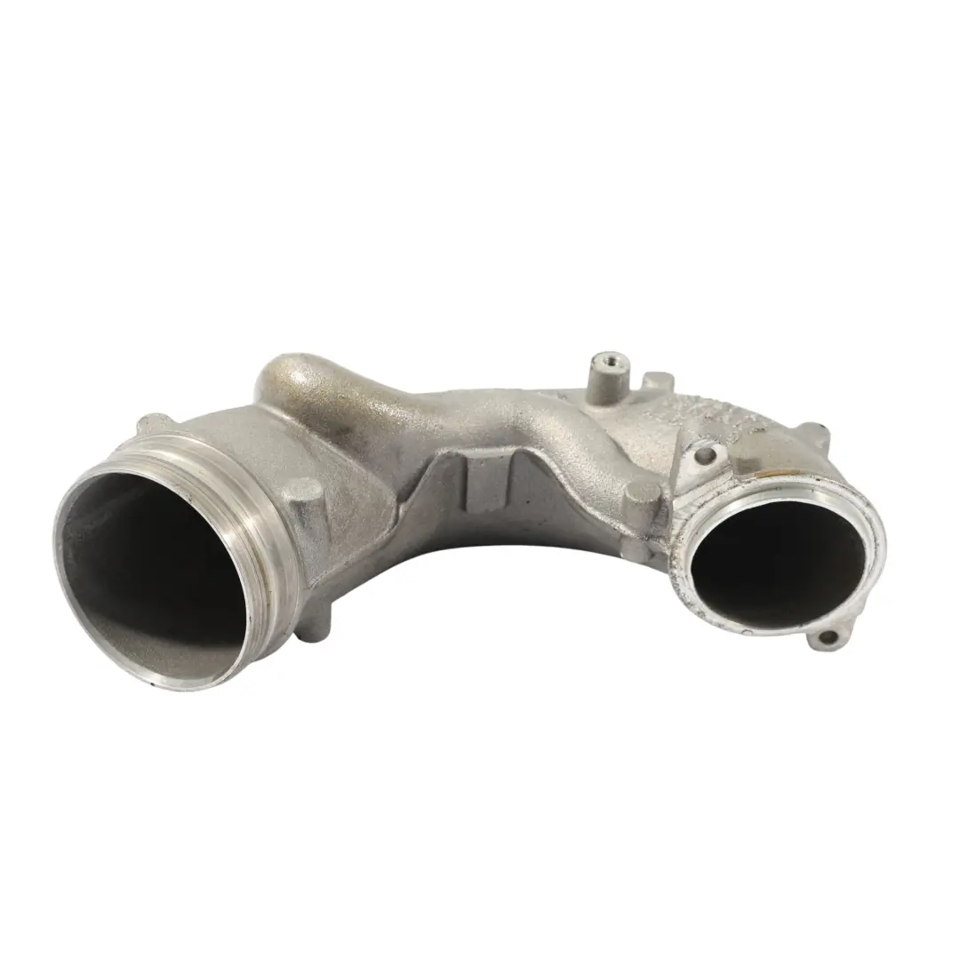 8Y Ladeluftkühler Turbo Krümmer Schlauch Rohr 2.5 TFSI für Audi RS3 mit Teilenummer 07K133359L Audi RS3 8Y Ladeluftkühler Turbo Krümmer Schlauch Rohr 2.5 TFSI - SKU 07K133359L - Teilenummer 07K133359L