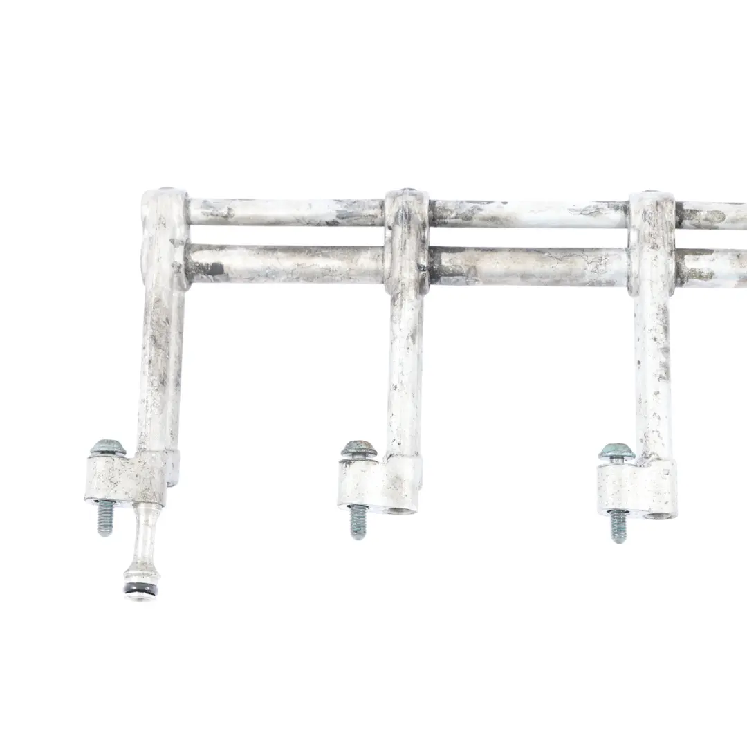 Kraftstoffverteilerrohr Links 5.0 Diesel für Volkswagen Phaeton 3D mit Teilenummer 07Z133317J Volkswagen Phaeton 3D Kraftstoffverteilerrohr Links 5.0 Diesel - SKU 07Z133317J - Teilenummer 07Z133317J