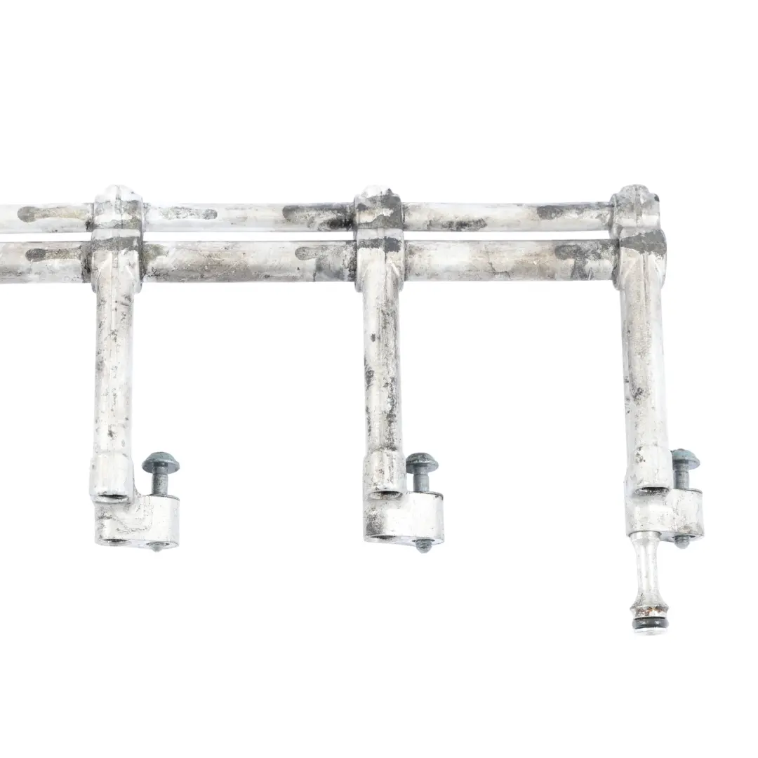 Kraftstoffverteilerrohr Links 5.0 Diesel für Volkswagen Phaeton 3D mit Teilenummer 07Z133317J Volkswagen Phaeton 3D Kraftstoffverteilerrohr Links 5.0 Diesel - SKU 07Z133317J - Teilenummer 07Z133317J