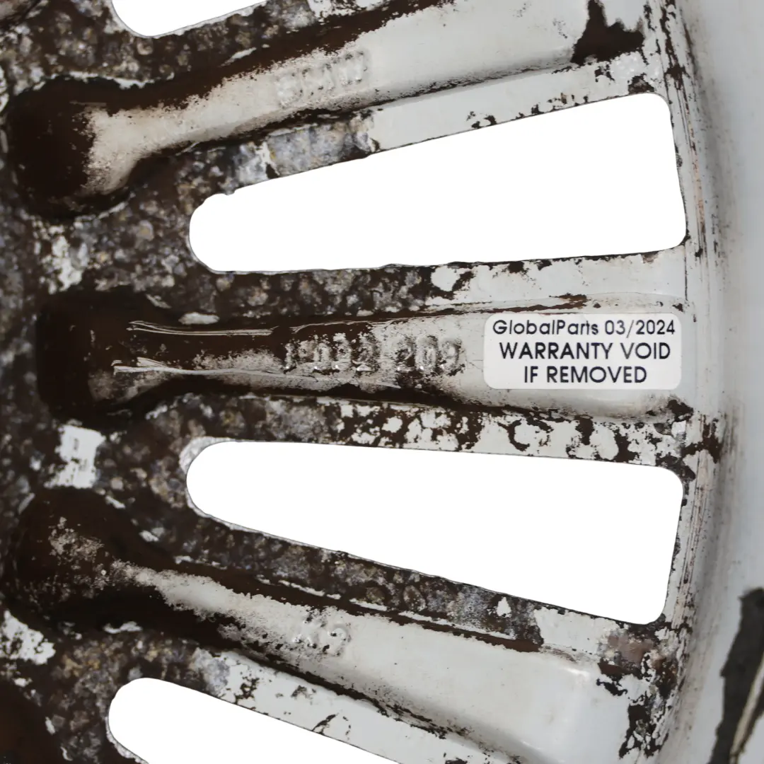 Silberfelge Leichtmetallfelge 7J 16" ET:20 Speiche Styling 33 7842653 für BMW E39 mit Teilenummer 1092209 BMW E39 Silberfelge Leichtmetallfelge 7J 16" ET:20 Speiche Styling 33 7842653 - SKU 1092209-1 - Teilenummer 1092209