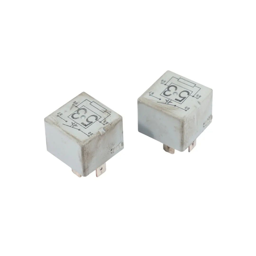 Relais Nummer 53 Einheit Modul 4 Pins Satz Von 2 141951253B für Audi Volkswagen Seat mit Teilenummer 141951253B-3 Audi Volkswagen Seat Relais Nummer 53 Einheit Modul 4 Pins Satz Von 2 141951253B - SKU 141951253B-3 - Teilenummer 141951253B-3