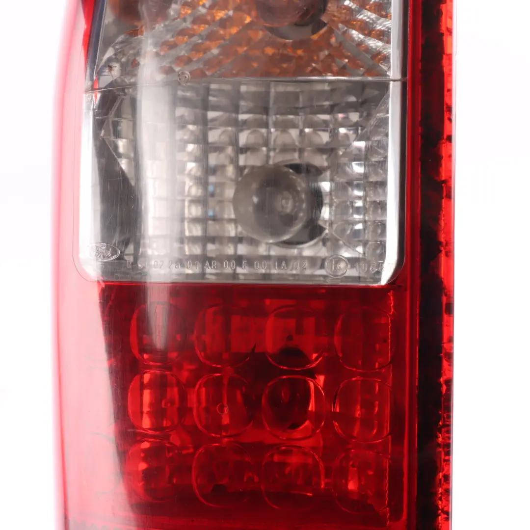 Fanale Posteriore Pannello Laterale Sinistro 6C11-13451-AA per Ford Transit Mk7 con numero di parte 1435881 Ford Transit Mk7 Fanale Posteriore Pannello Laterale Sinistro 6C11-13451-AA - SKU 1435881 - Numero di parte 1435881