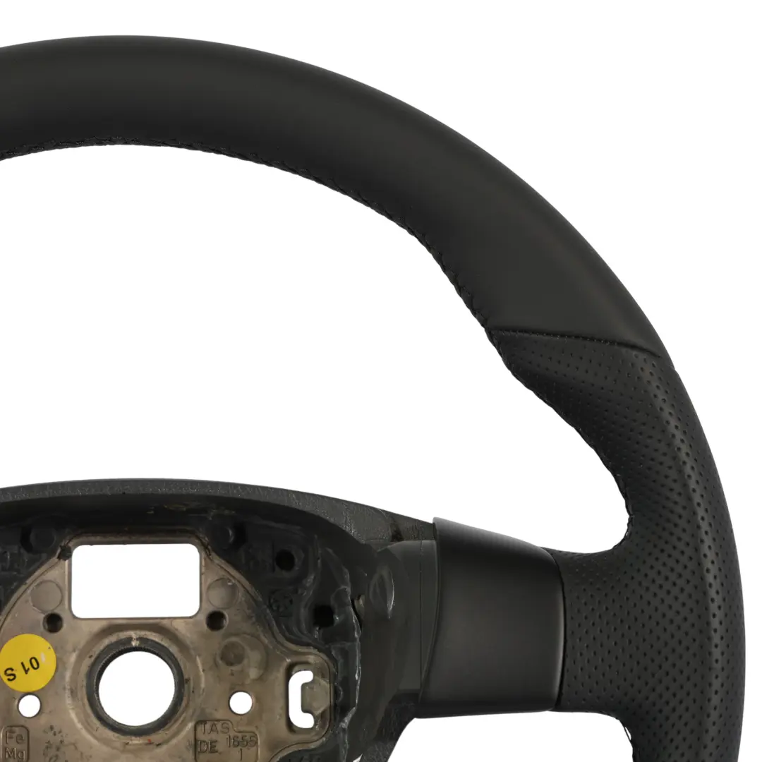 Mk5 GTI Volant NEUF Cuir Noir Fond Plat pour Volkswagen Golf à propos du numéro de pièce 1K0419091AT Volkswagen Golf Mk5 GTI Volant NEUF Cuir Noir Fond Plat - SKU 1K0419091AT-1 - Numéro de pièce 1K0419091AT