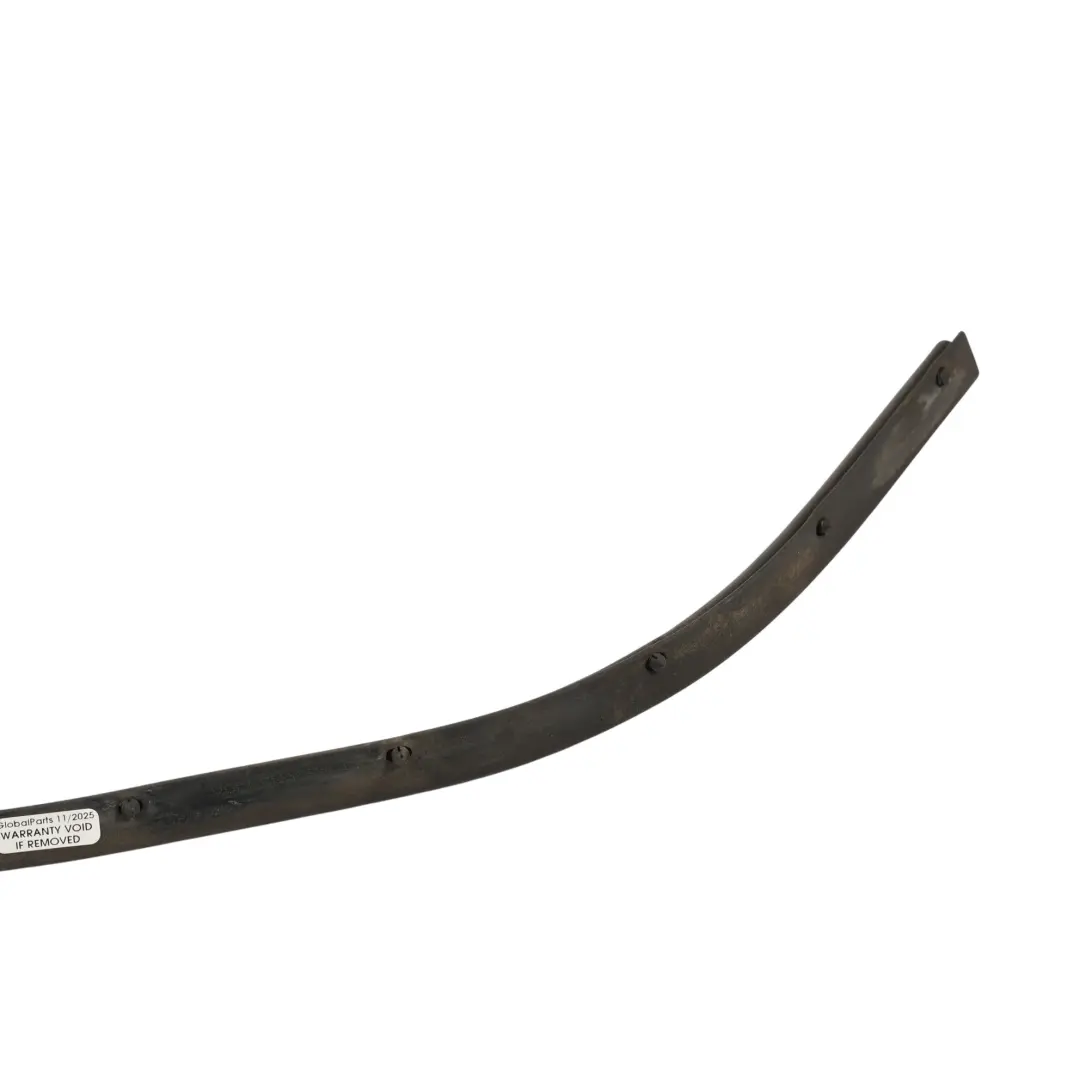 Mk5 Cofano Bonnet Bordo Anteriore Guarnizione Gomma per Volkswagen Golf con numero di parte 1K0823707A Volkswagen Golf Mk5 Cofano Bonnet Bordo Anteriore Guarnizione Gomma - SKU 1K0823707A - Numero di parte 1K0823707A