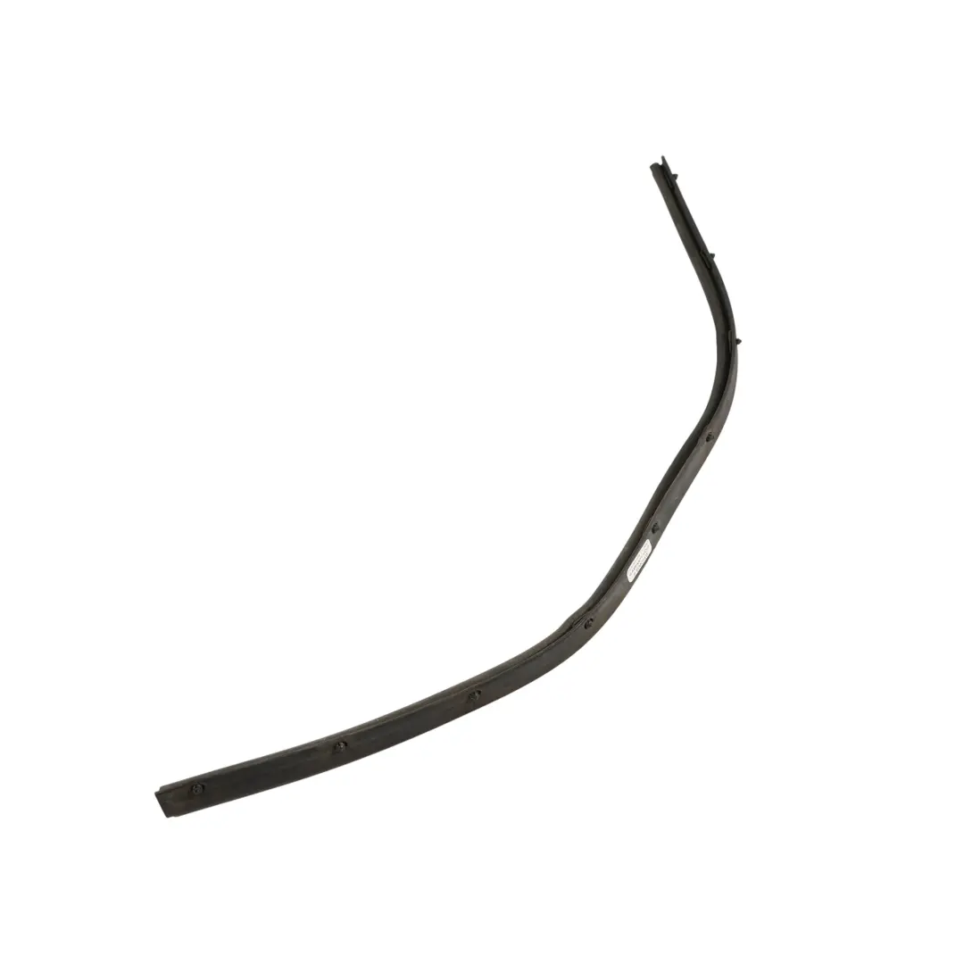 Mk5 Cofano Bonnet Bordo Anteriore Guarnizione Gomma per Volkswagen Golf con numero di parte 1K0823707A Volkswagen Golf Mk5 Cofano Bonnet Bordo Anteriore Guarnizione Gomma - SKU 1K0823707A - Numero di parte 1K0823707A