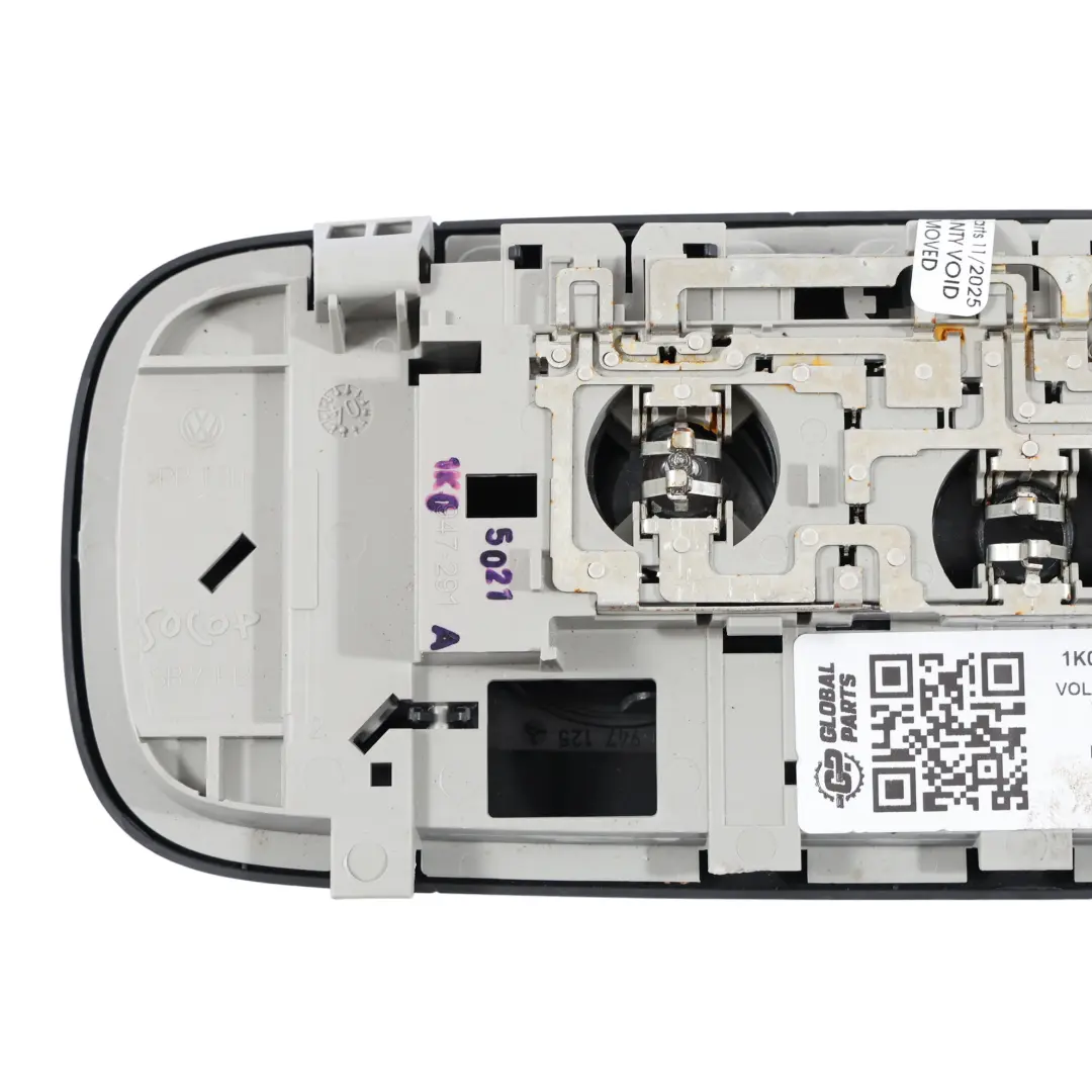 VW Volkswagen Golf MK5 Lampka Wewnętrzna Podsufitki Tył Czarna - SKU 1K0947291A - Numer Części 1K0947291A