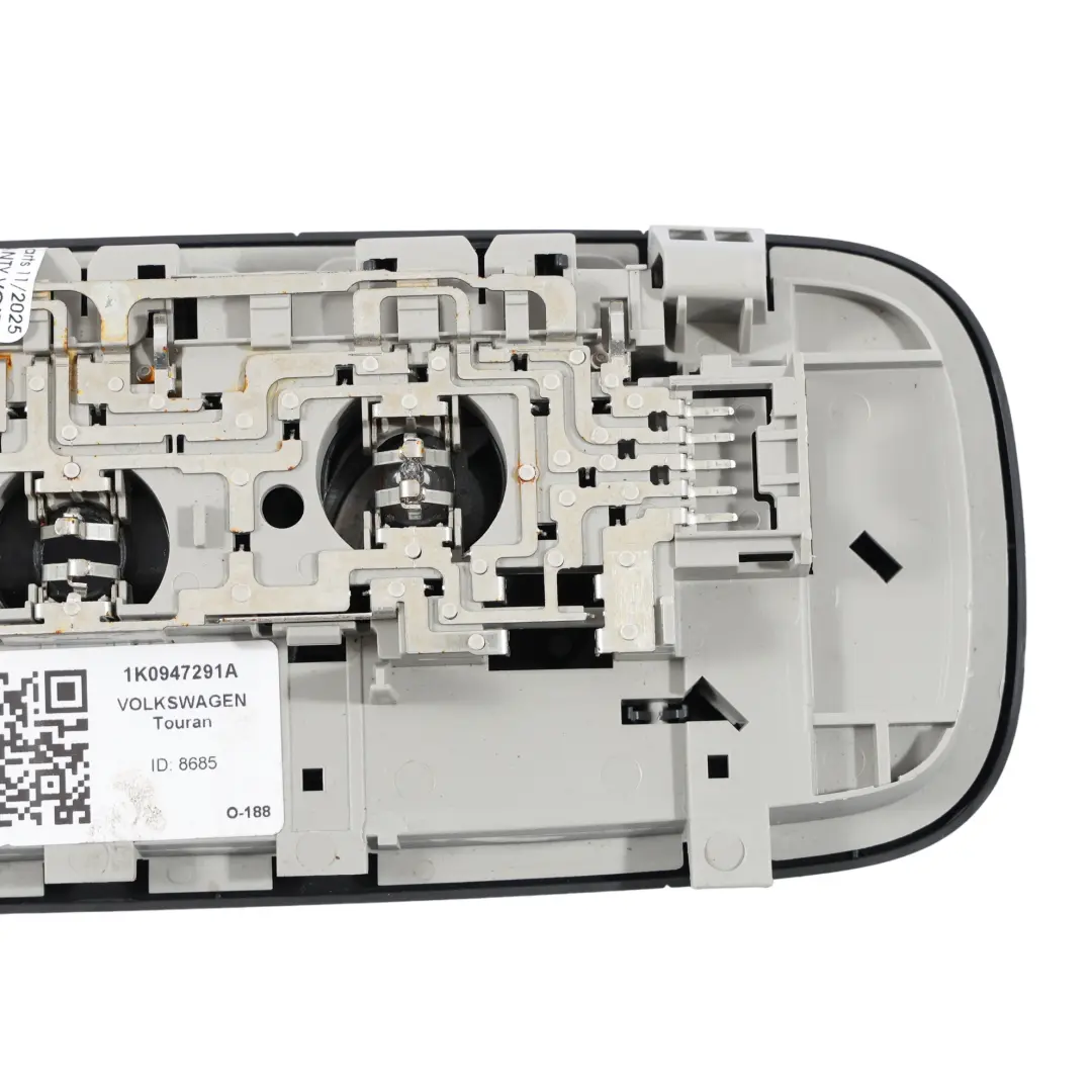 VW Volkswagen Golf MK5 Luz Interior Techo Trasero Negro - SKU 1K0947291A - Número de pieza 1K0947291A