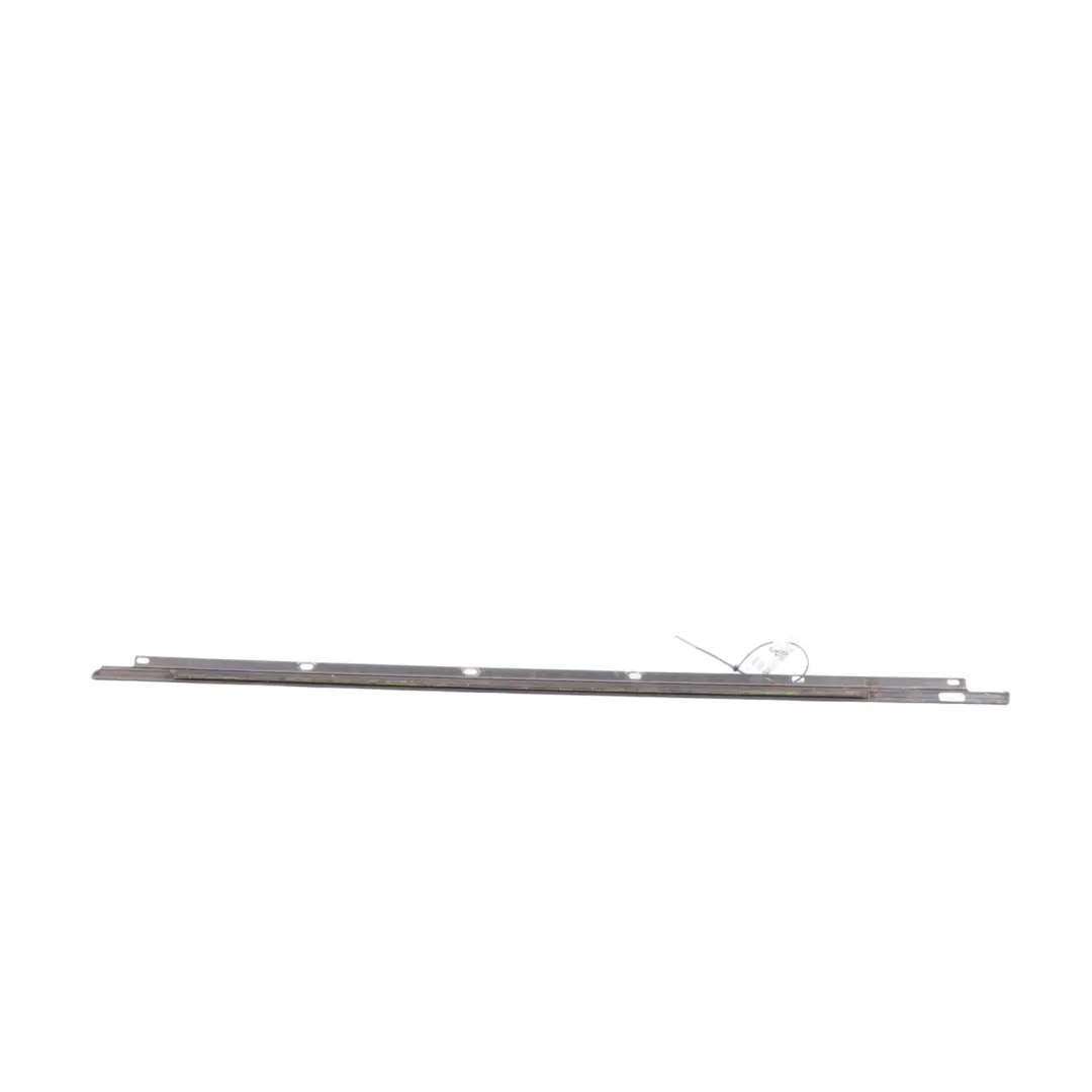 Mk5 5Dr Moldura De Puerta Delantera Derecha Negro para Volkswagen Golf con número de pieza 1K4837478D Volkswagen Golf Mk5 5Dr Moldura De Puerta Delantera Derecha Negro - SKU 1K4837478D - Número de pieza 1K4837478D