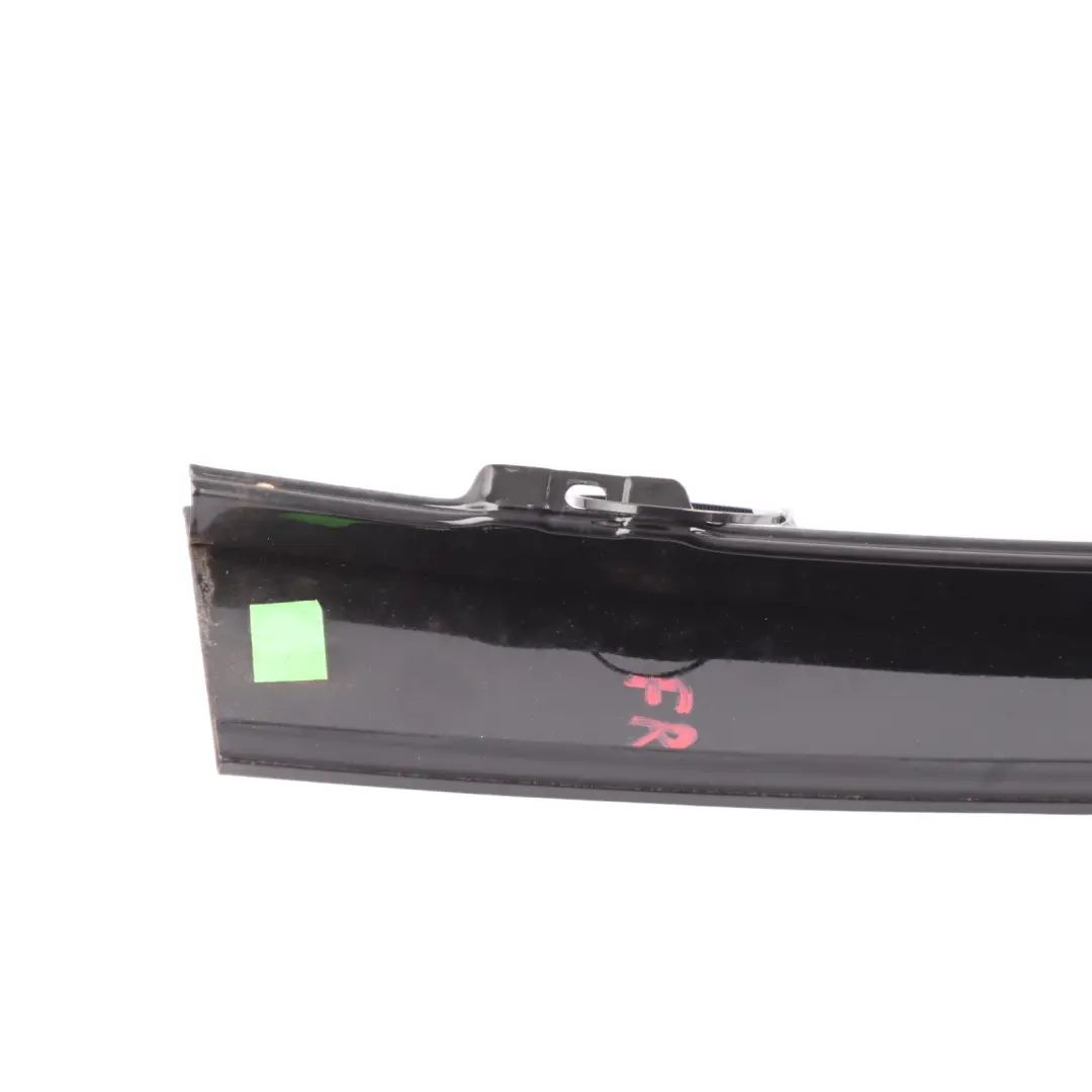 Mk5 Słupek B Listwa Drzwiowa Przednia Prawa do VW Volkswagen Golf o numerze 1K4837902B VW Volkswagen Golf Mk5 Słupek B Listwa Drzwiowa Przednia Prawa - SKU 1K4837902B - Numer Części 1K4837902B