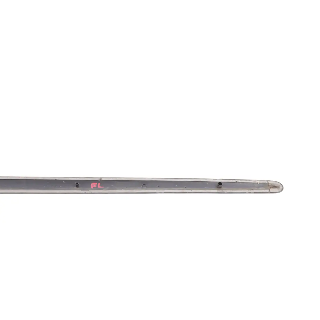Mk5 5Dr Baguette Porte Avant Gauche Noir Nacré C9Z pour Volkswagen Golf à propos du numéro de pièce 1K4853515C Volkswagen Golf Mk5 5Dr Baguette Porte Avant Gauche Noir Nacré C9Z - SKU 1K4853515C-BLM - Numéro de pièce 1K4853515C
