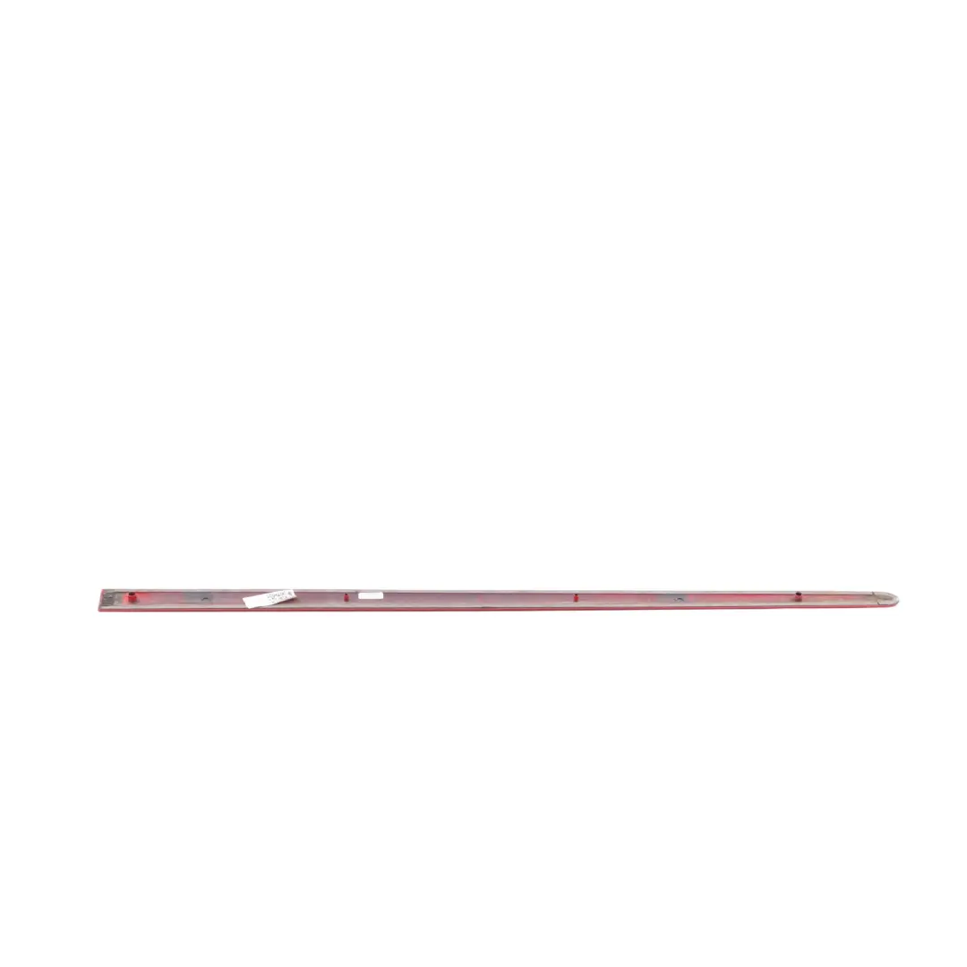 Mk5 1K 5D Listwa Drzwi Lewa Tornado Red LY3D do Volkswagen Golf o numerze 1K4853515C Volkswagen Golf Mk5 1K 5D Listwa Drzwi Lewa Tornado Red LY3D - SKU 1K4853515C-TRE - Numer Części 1K4853515C