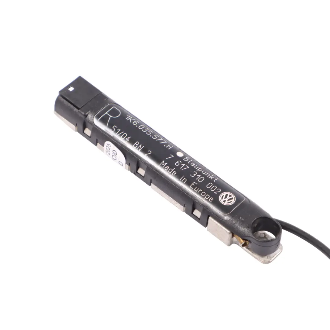 1K Antenna Segnale Amplificatore Antenna Destra per VW Volkswagen Golf con numero di parte 1K6035577H VW Volkswagen Golf 1K Antenna Segnale Amplificatore Antenna Destra - SKU 1K6035577H - Numero di parte 1K6035577H