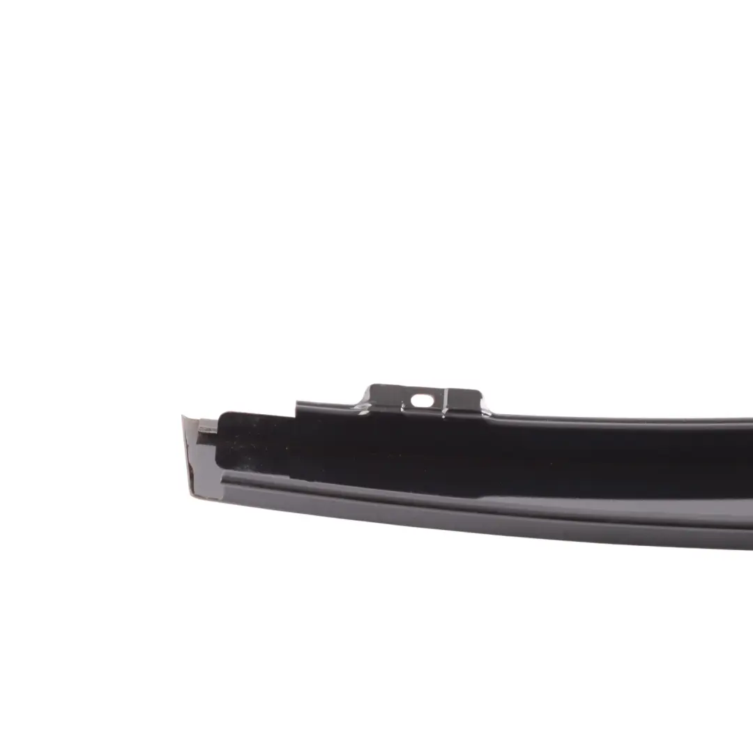 1K V Moldura Pilar B Trasero Exterior Derecho para Volkswagen Golf con número de pieza 1K6839902A Volkswagen Golf 1K V Moldura Pilar B Trasero Exterior Derecho - SKU 1K6839902A - Número de pieza 1K6839902A