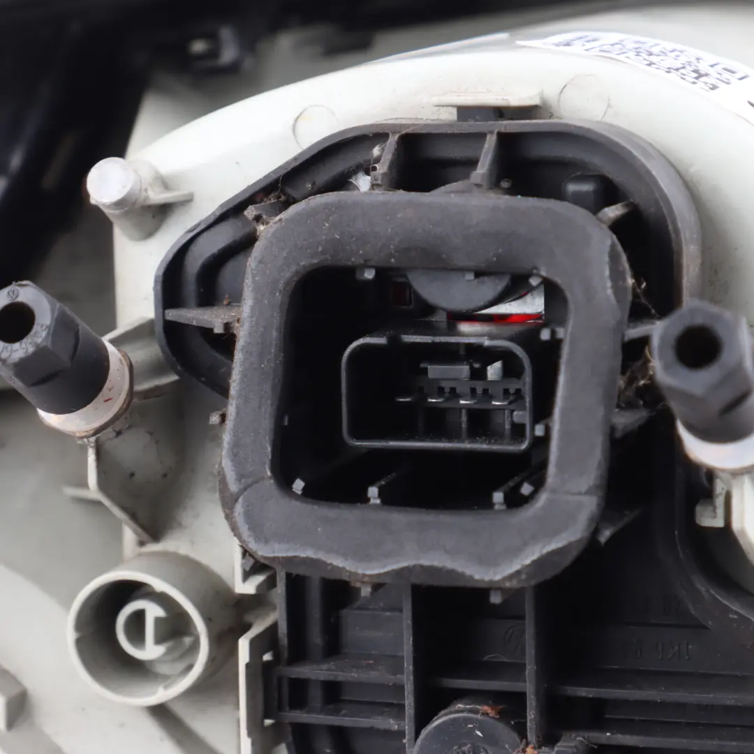 Mk5 Feu Arrière Extérieur Droit pour Volkswagen VW Golf à propos du numéro de pièce 1K6945096E Volkswagen VW Golf Mk5 Feu Arrière Extérieur Droit - SKU 1K6945096E - Numéro de pièce 1K6945096E