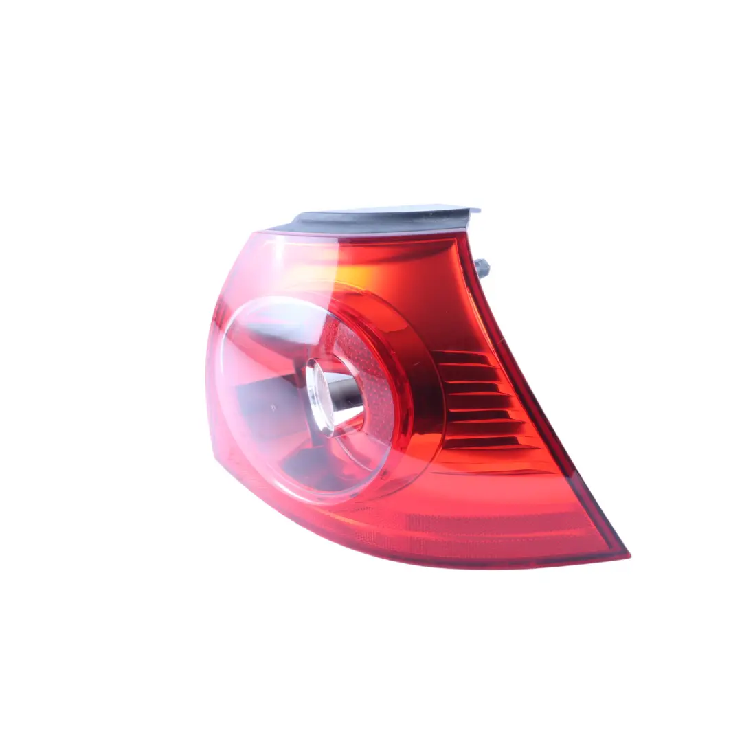 Mk5 Trasera Luz Exterior Trasera Derecha para Volkswagen VW Golf con número de pieza 1K6945096E Volkswagen VW Golf Mk5 Trasera Luz Exterior Trasera Derecha - SKU 1K6945096E - Número de pieza 1K6945096E