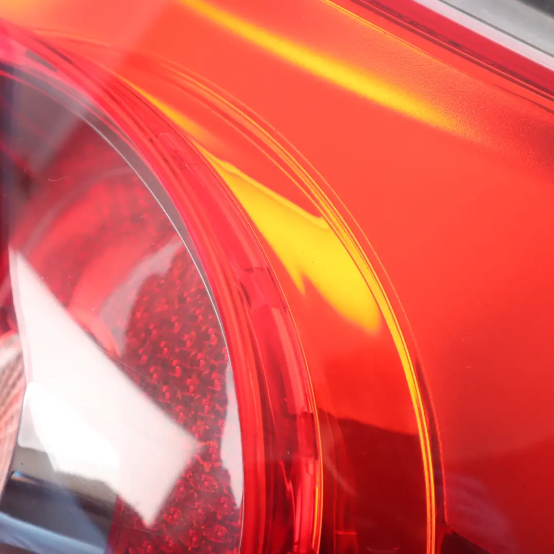 Mk5 Feu Arrière Extérieur Droit pour Volkswagen VW Golf à propos du numéro de pièce 1K6945096E Volkswagen VW Golf Mk5 Feu Arrière Extérieur Droit - SKU 1K6945096E - Numéro de pièce 1K6945096E