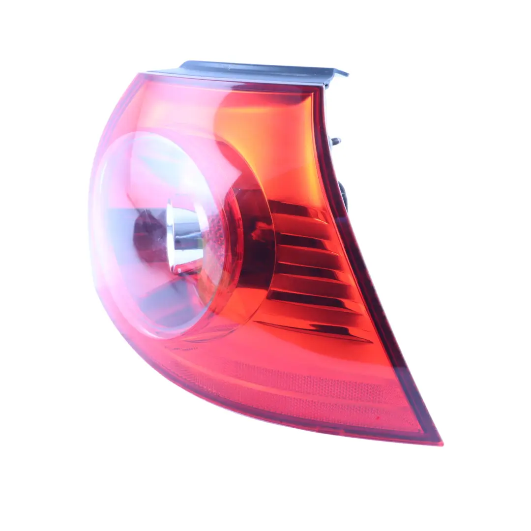 Mk5 1K Rücklicht Außenlampe Hinten Rechts für Volkswagen Golf mit Teilenummer 1K6945096G Volkswagen Golf Mk5 1K Rücklicht Außenlampe Hinten Rechts - SKU 1K6945096G - Teilenummer 1K6945096G