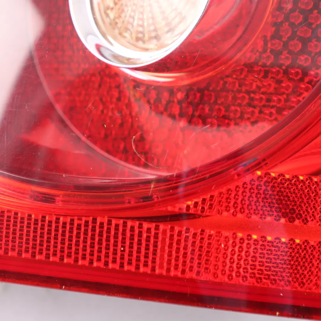 Mk5 1K Lampa Zewnętrzna Prawy Tył do Volkswagen Golf o numerze 1K6945096G Volkswagen Golf Mk5 1K Lampa Zewnętrzna Prawy Tył - SKU 1K6945096G - Numer Części 1K6945096G