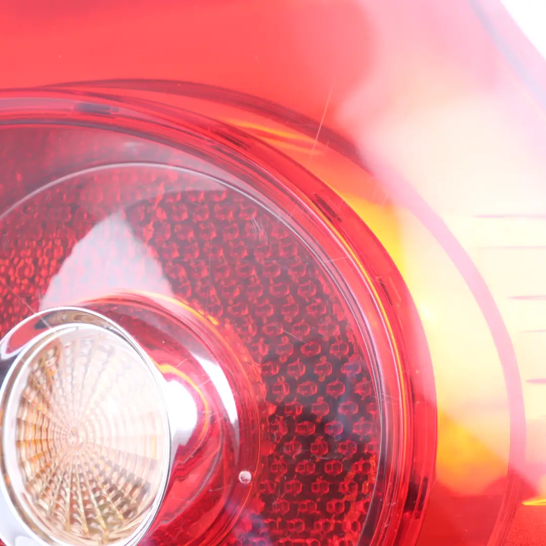 Volkswagen Golf Mk5 1K Lampa Zewnętrzna Prawy Tył - SKU 1K6945096G - Numer Części 1K6945096G