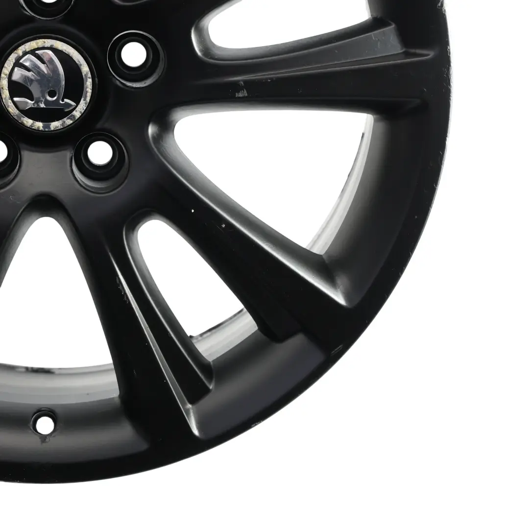 Mk2 Felga Aluminiowa Czarna 7,5J 18" ET:51 do Skoda Octavia RS o numerze 1Z0601025M Skoda Octavia RS Mk2 Felga Aluminiowa Czarna 7,5J 18" ET:51 - SKU 1Z0601025M-1 - Numer Części 1Z0601025M