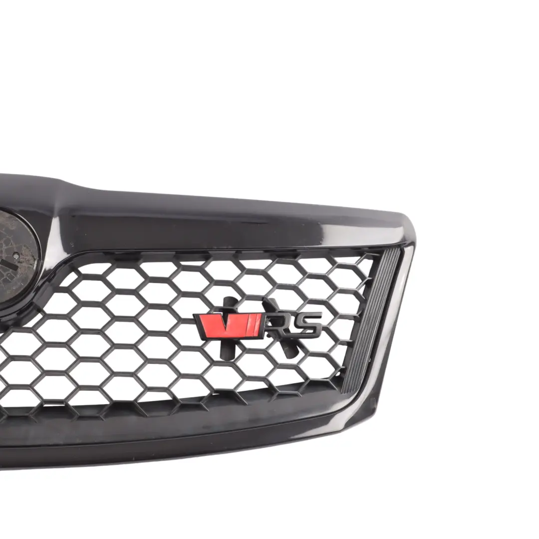 Skoda Octavia Mk2 Front Grille VRS Centre Upper Radiator Trim Panel G-SKOT09 - SKU 1Z0853668A - Part number 1Z0853668A